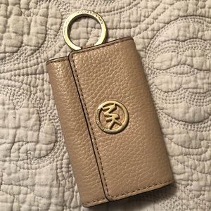 Michael Kors key holder
